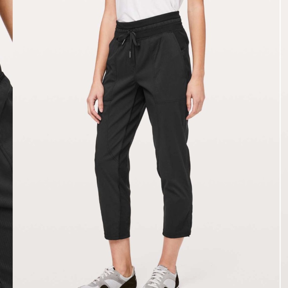 Lululemon Dance Studio Mid-Rise Crop Pants
